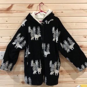 Beautiful heavy plush coat reversible wildlife